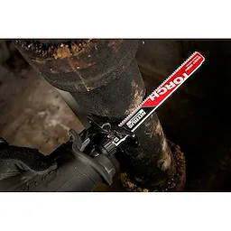 48-00-5262 - Milwaukee 9”/7 TPI CAST IRON, TORCH™ w. Nitrus Carbide Sawzall Blade