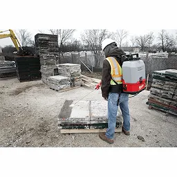 2820-21CS - M18™ SWITCH TANK™ 4-Gallon Backpack Concrete Sprayer
