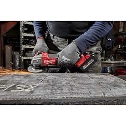 2882 - M18 FUEL™ 4-1/2" / 5" Braking Grinder with ONE-KEY™, Paddle Switch No-Lock