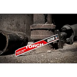 48-00-5262 - Milwaukee 9”/7 TPI CAST IRON, TORCH™ w. Nitrus Carbide Sawzall Blade