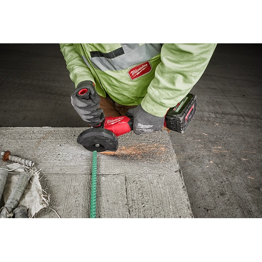 2883, 2883-20, 2883-22 - M18 FUEL™ 4-1/2" / 5" Braking Grinder with ONE-KEY(tm), Slide Switch Lock-On