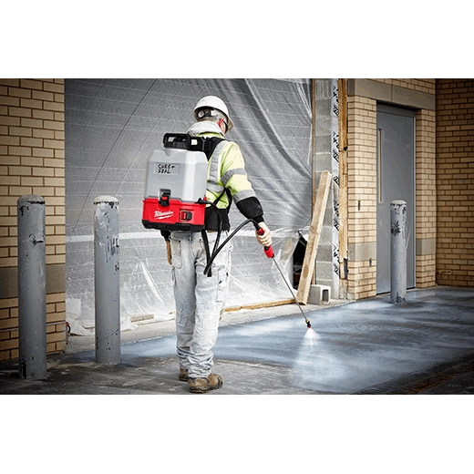 2820-21CS - M18™ SWITCH TANK™ 4-Gallon Backpack Concrete Sprayer