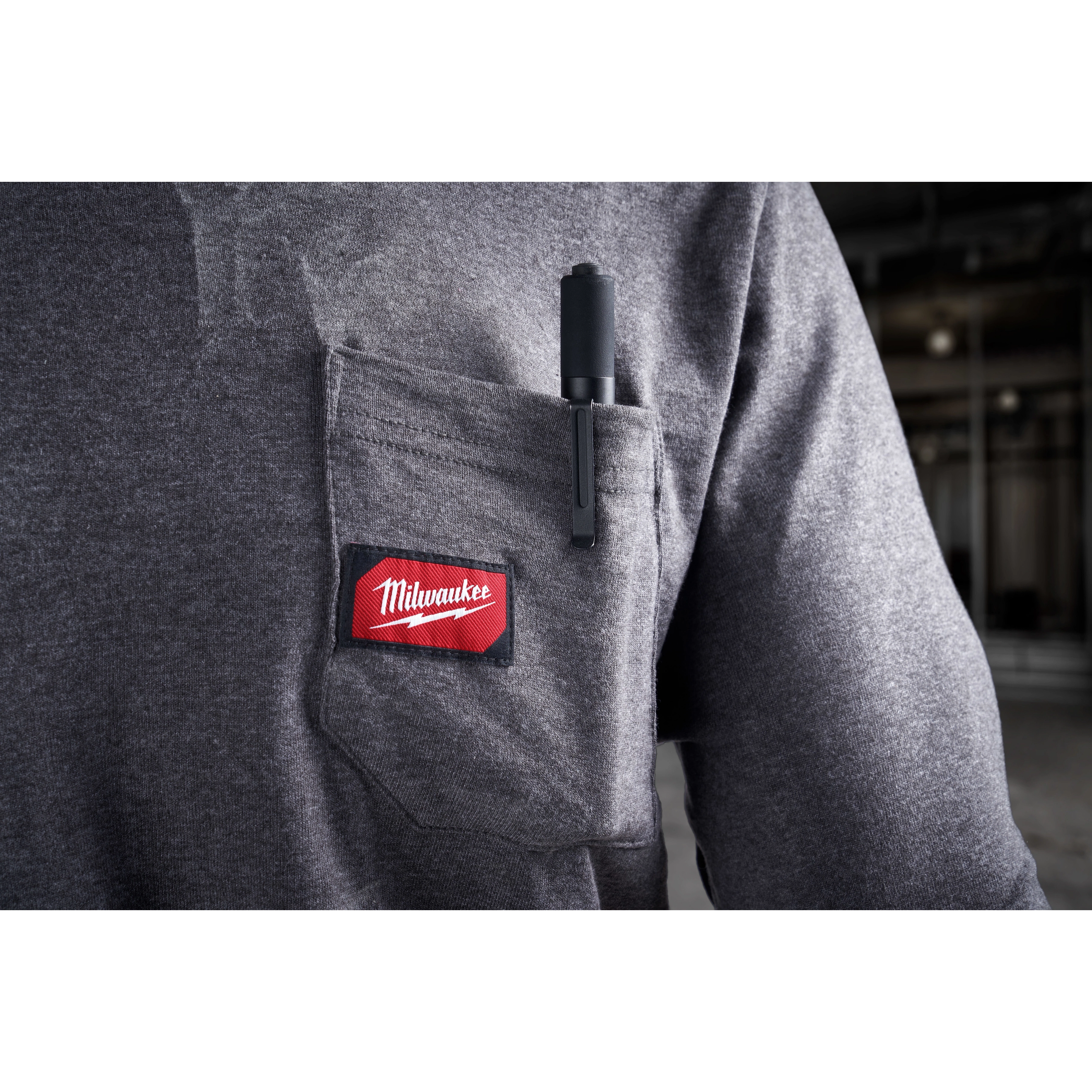 MILWAUKEE® RECHARGEABLE 250L PENLIGHT W/ LASER​