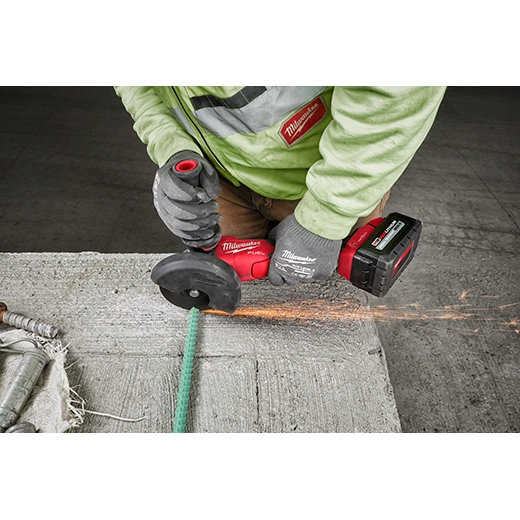 2882, 2882-20, 2882-22 - M18 FUEL™ 4-1/2" / 5" Braking Grinder with ONE-KEY™, Paddle Switch No-Lock