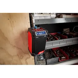 2951-20 - M12™ Radio + Charger