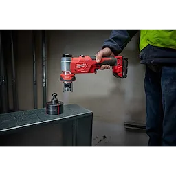 FORCELOGIC™
M18™ 6 Ton Knockout Tool
1/2" – 2" Kit